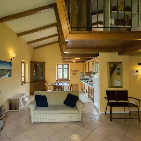 Enchanting Manor House With Ancient Look